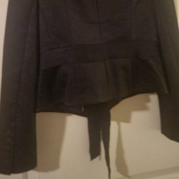 Coast Black Suit - Picture 7 of 7